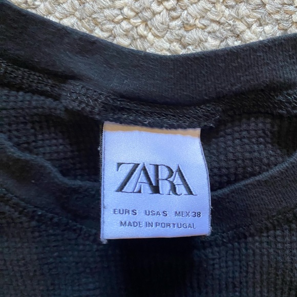 Zara Waffle Long Tee | Black - Picture 2 of 2